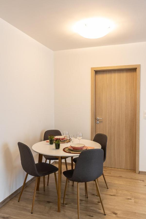 All You Need In Bp - Garage, Terraces, Aircon Budapeste Exterior foto