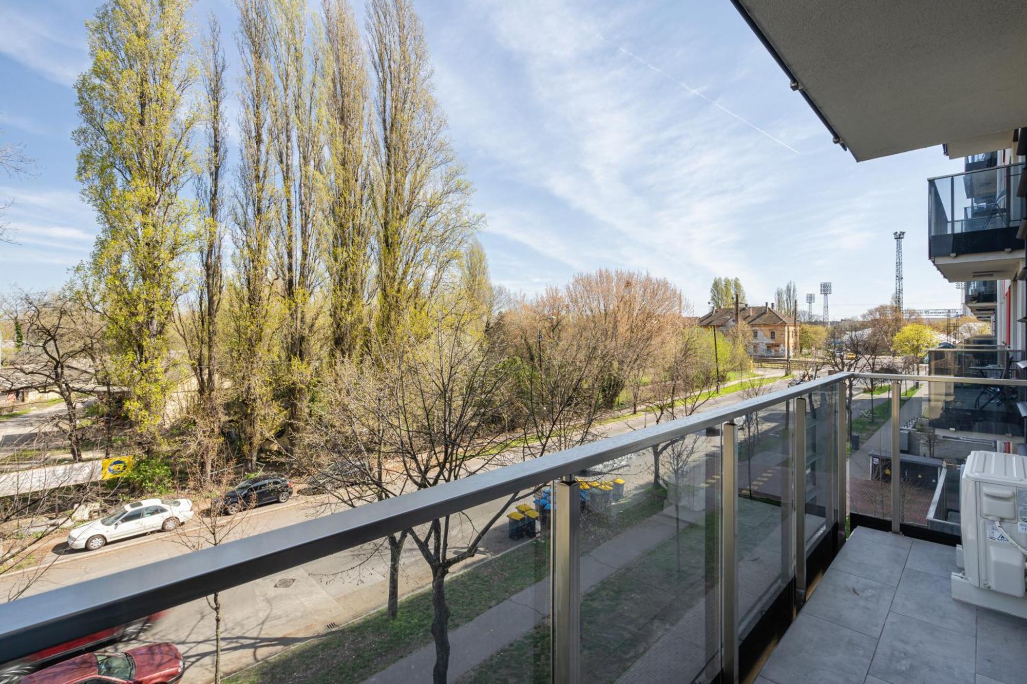 All You Need In Bp - Garage, Terraces, Aircon Budapeste Exterior foto
